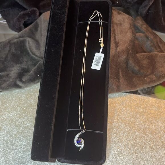 Lab Grown Blue and White Sapphire pendant Necklace in Sterling Silver 18” - Picture 8 of 9